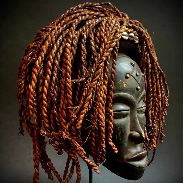 Pwo (female) Chokwe Mask